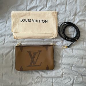 Louis Vuitton Double Zip Pochette